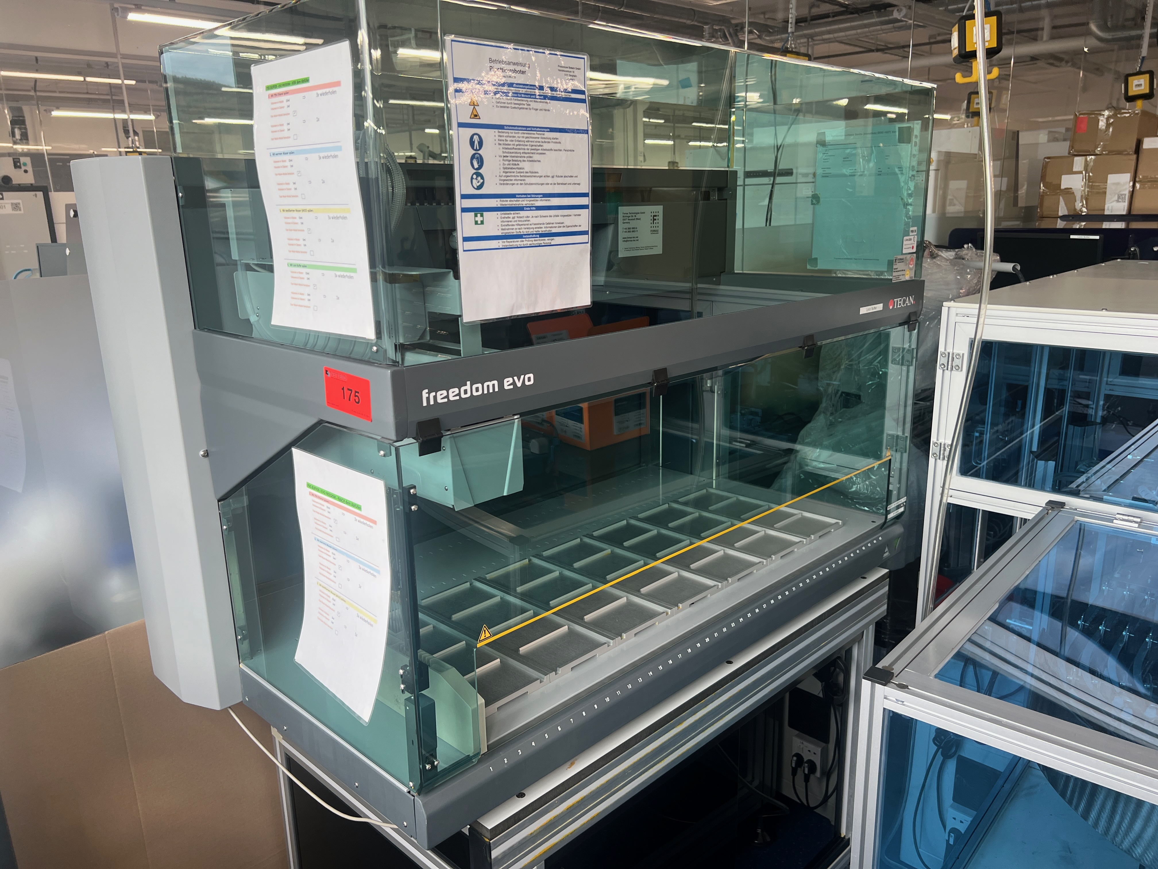Flüssigkeitshandhaber Tecan Freedom Evo 150 Base