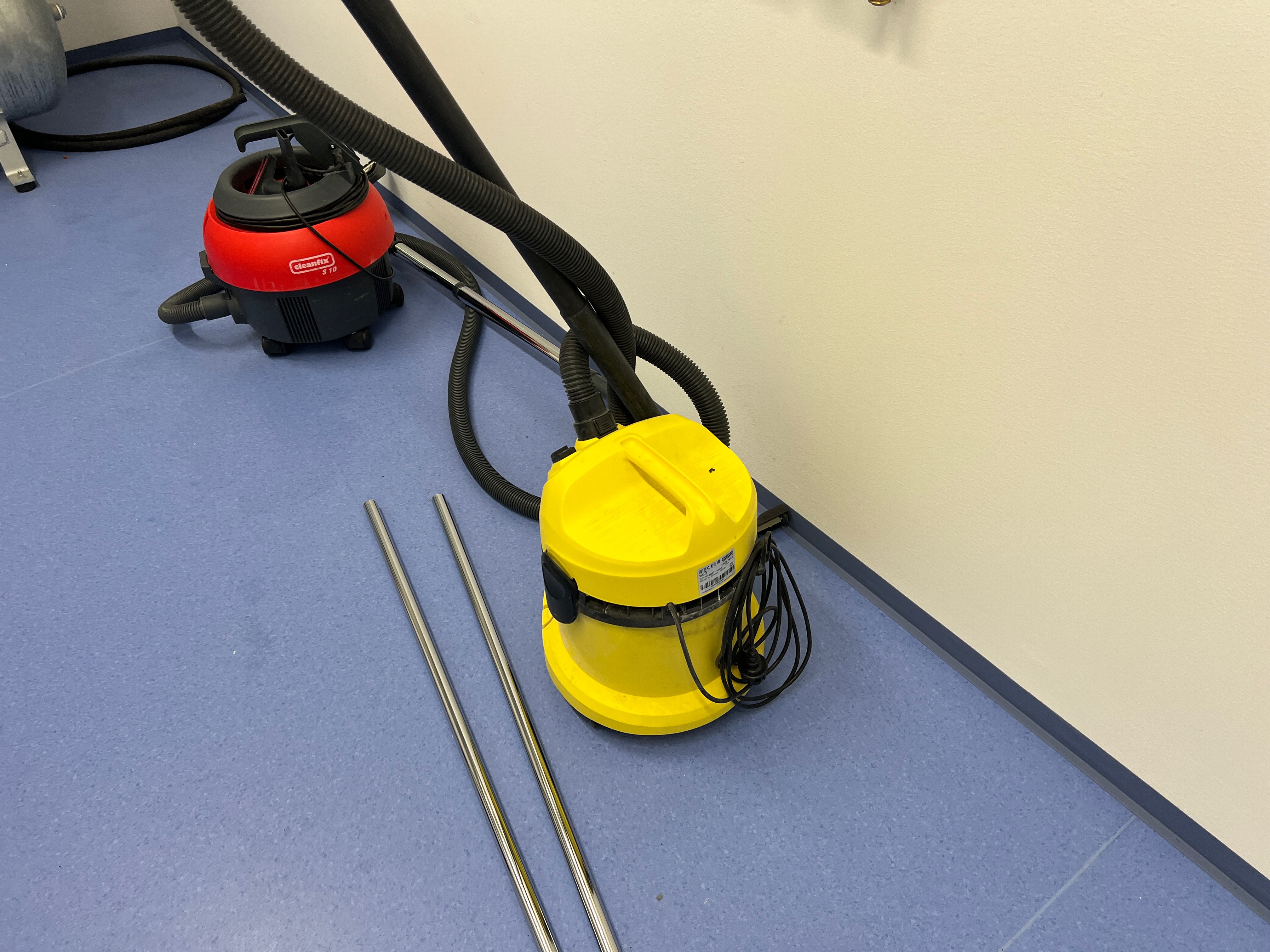 Gewerbesauger Kärcher WD2 und Cleanfix S 10