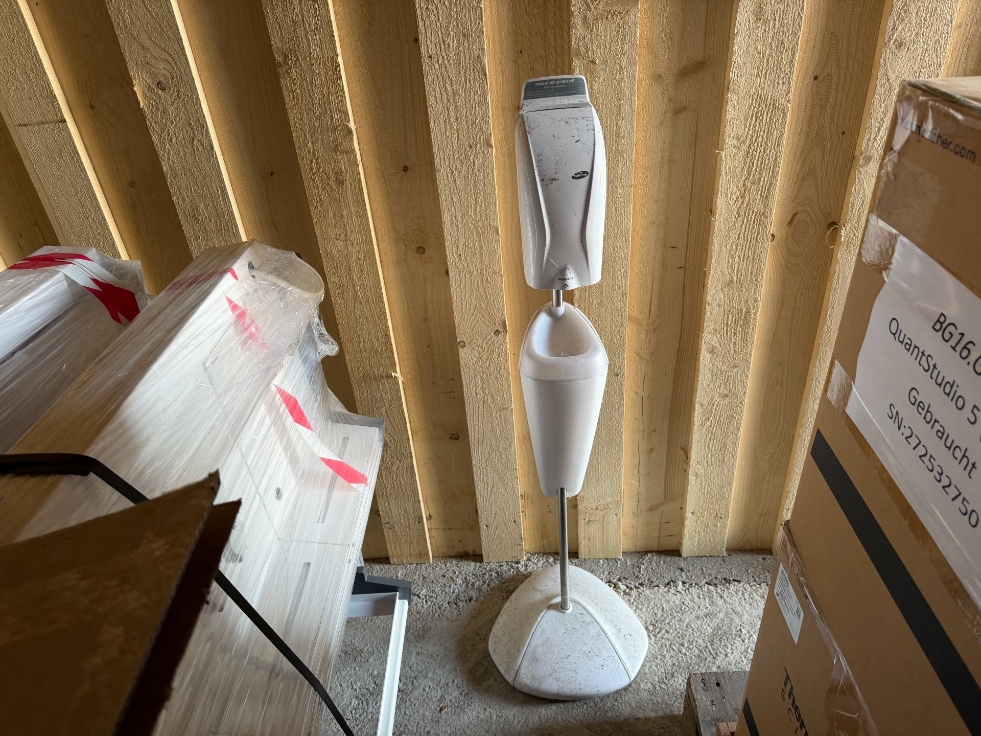 Hygieneständer hagleitner