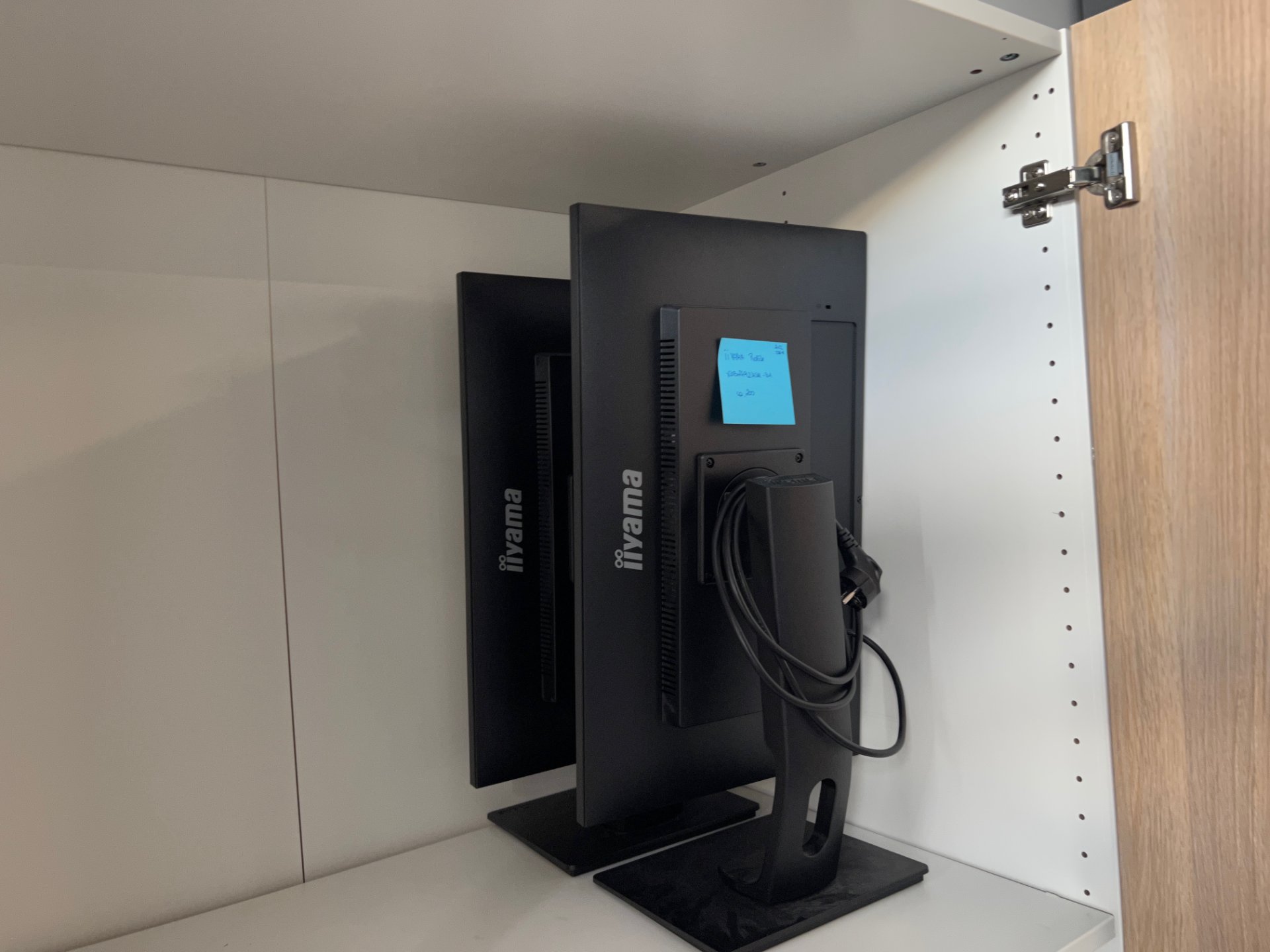 Flachbildschirme iiyama ProLite, 24 Zoll, Position 2 Stück