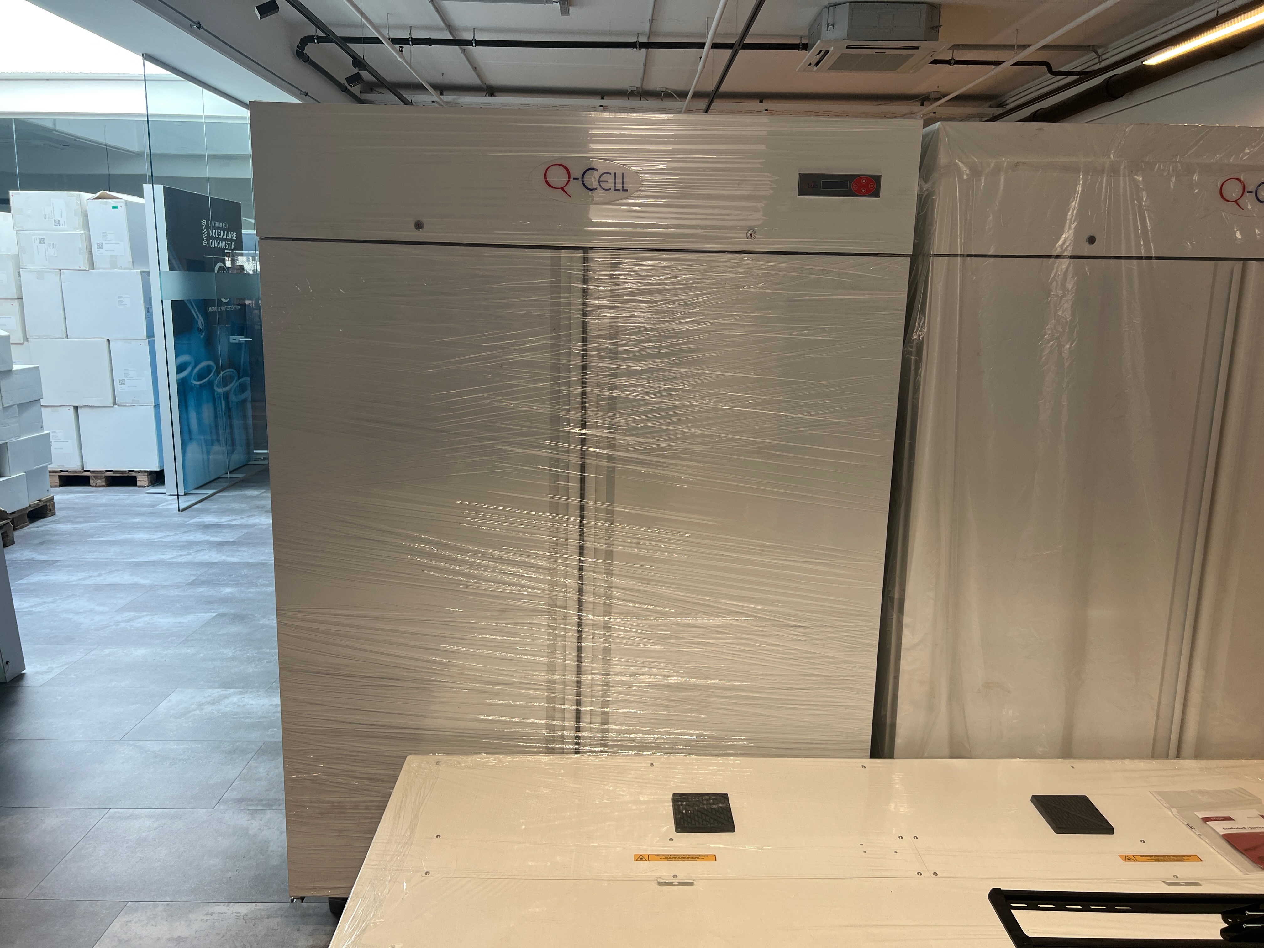 Kühlbrutschränke Pol Lab Q cell 1400/70 Inox, Position 3 Stück – Bild 2