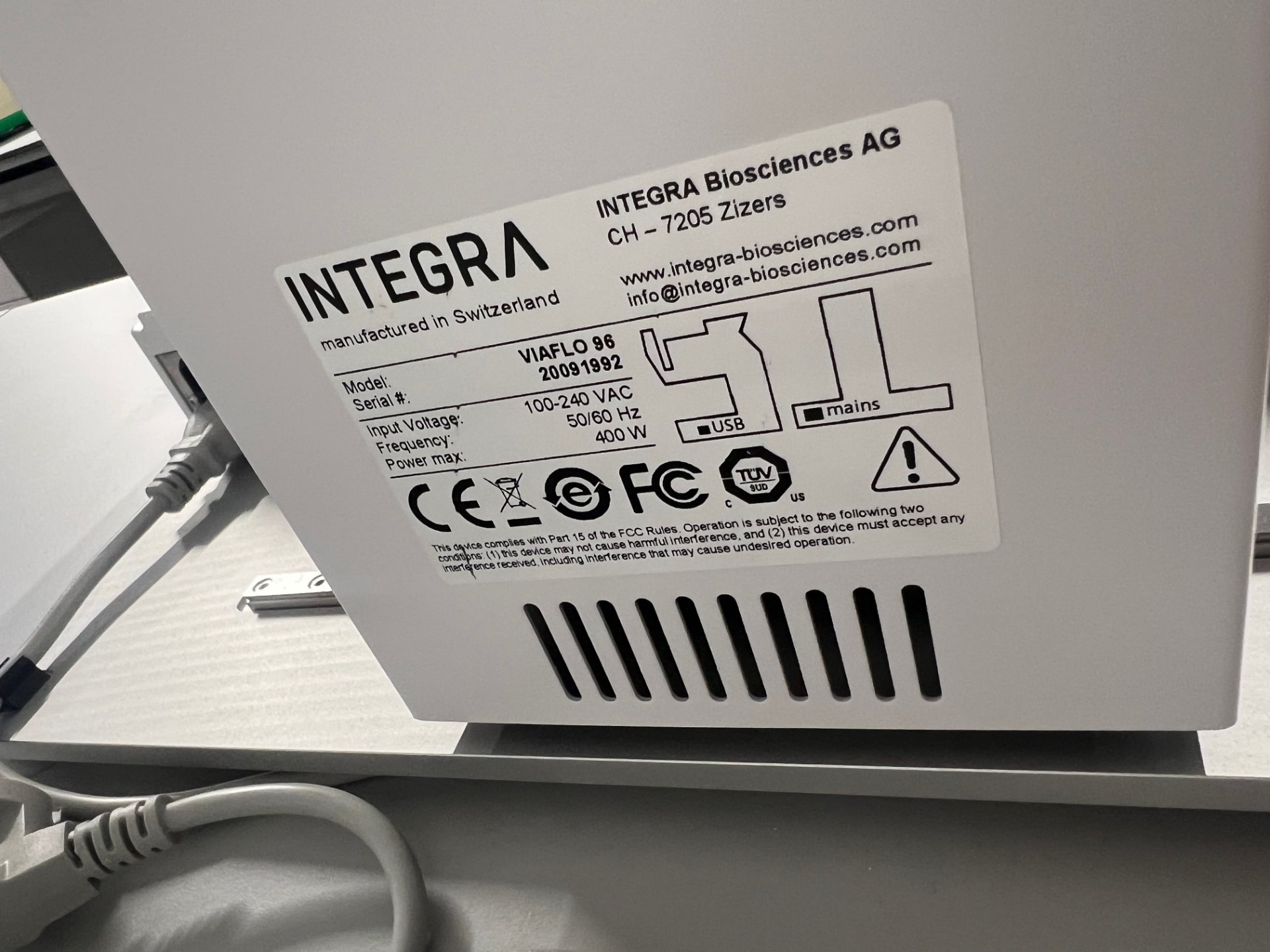 Mehrkanal- Pipettierrsystem Integra Viaflo 96 – Bild 2